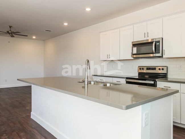 Photo - 6135 W Calle Bilboa