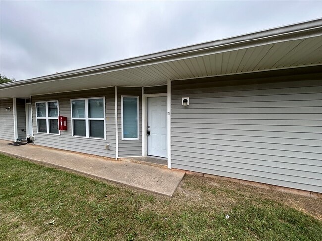 Building Photo - 407 Park St Unit C