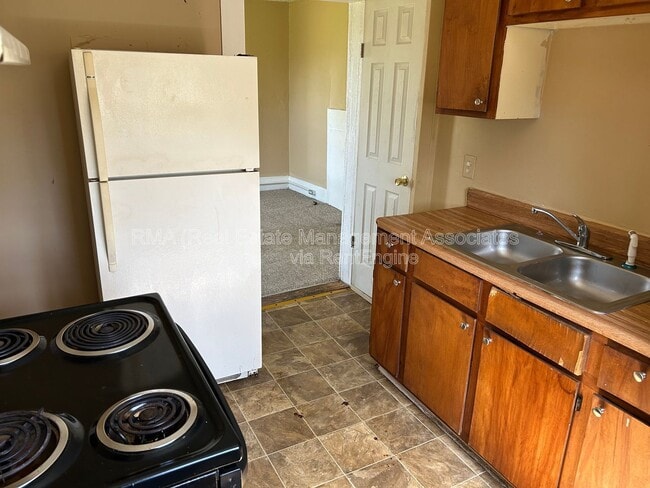 Photo - 493 New Ln St