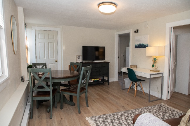 Photo - 281 Salmon Brook St Unit Floor 2