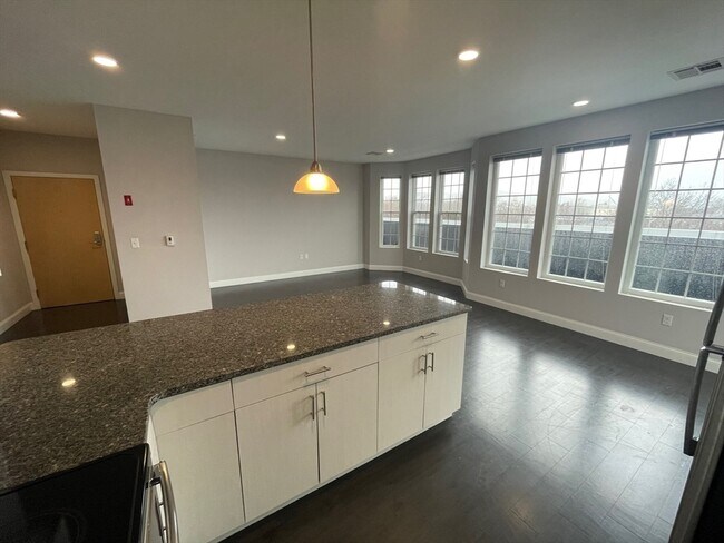 Photo - 431 River St Unit 503