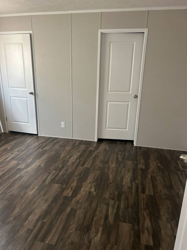 Photo - 16 Parkview Dr