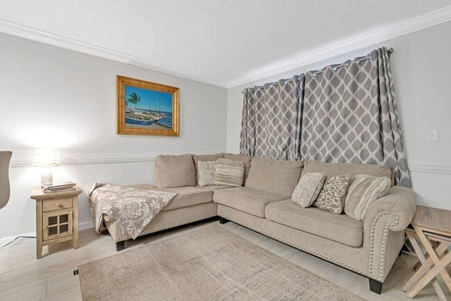 312 Bream Ave Unit SI FL2-ID1502006P