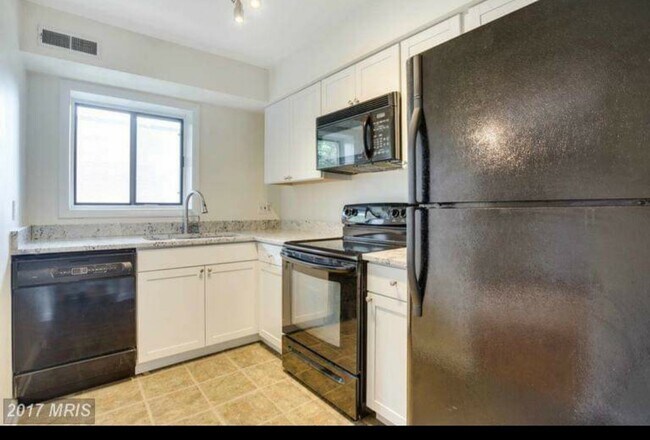 Photo - 3230 S 28th St Unit 202