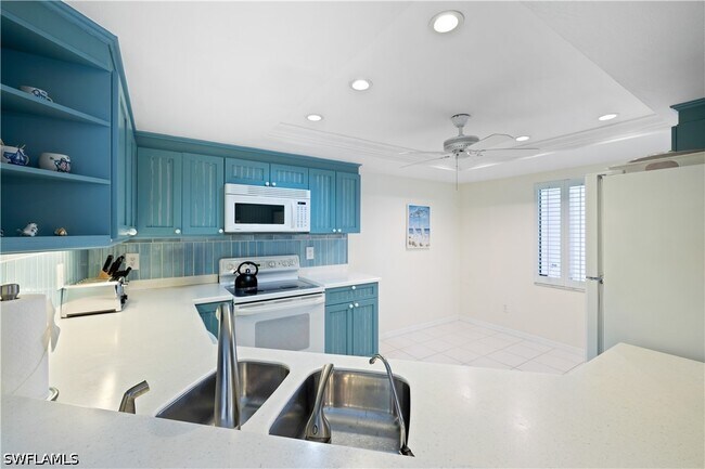 Photo - 565 Beachwalk Cir Unidad T-102