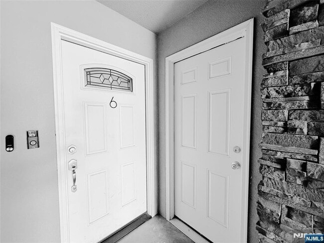 Photo - 93 Prospect St Unit 6