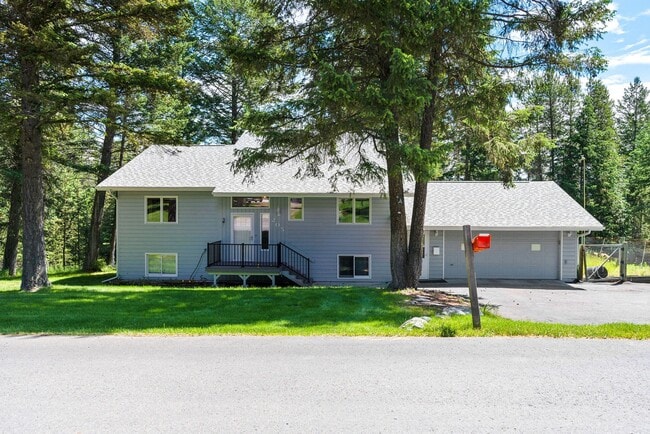 Photo - 205 Whitetail Ln