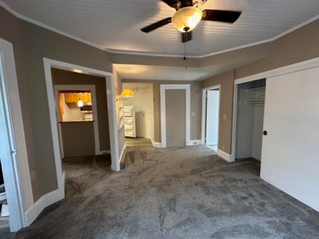 Photo - 347 W State St Unidad 3