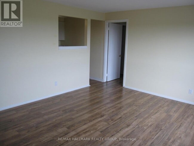 Photo - 898 Elmsmere Rd Unit 12