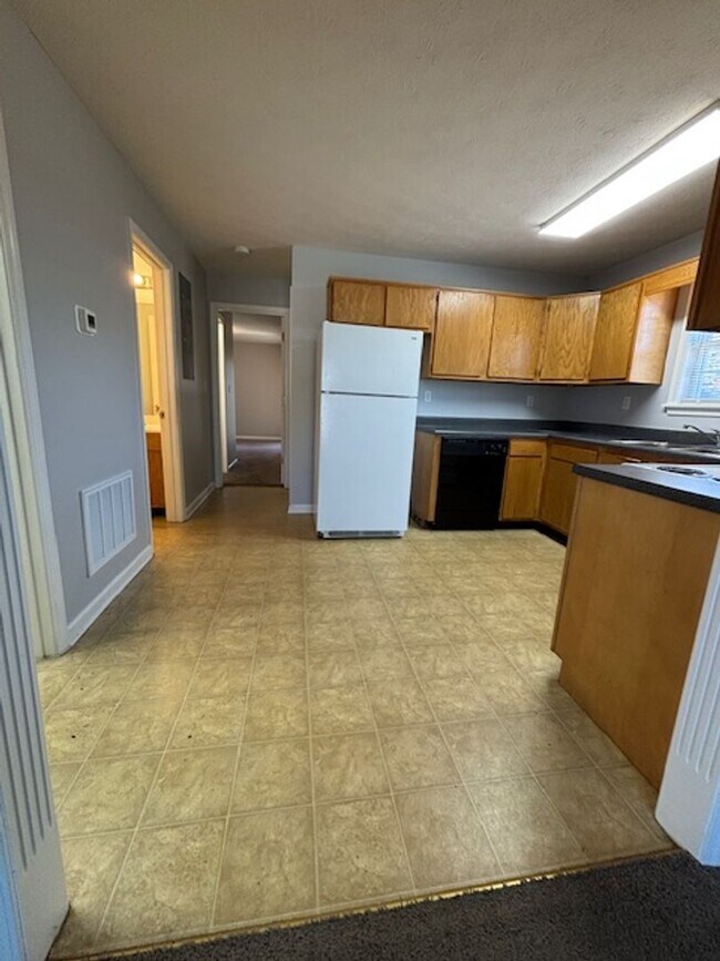 109 Kenilworth Ct Unit 109 Kenilworth Ct. #D