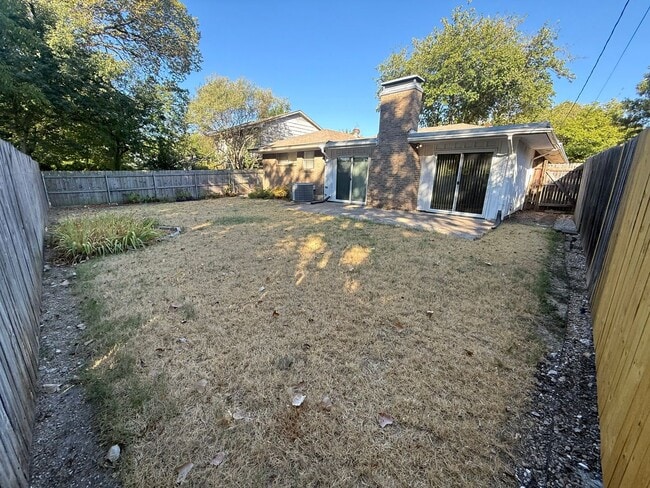 Photo - 241 Merribrook Trail