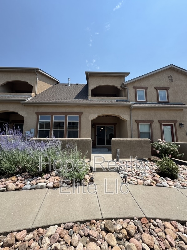 Building Photo - 1555 Promontory Bluff View Rental