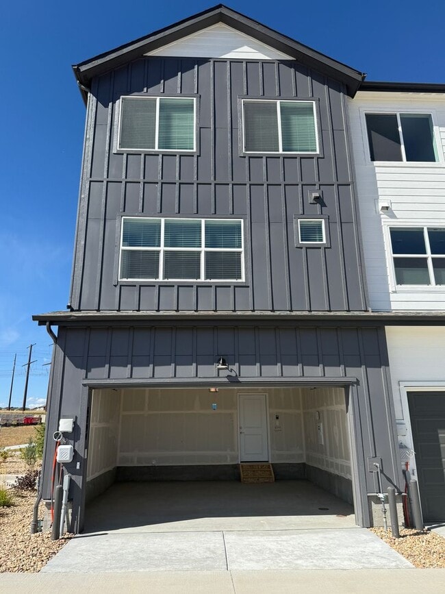 Photo - BRAND NEW 3 bedroom townhome in Castle Pines!