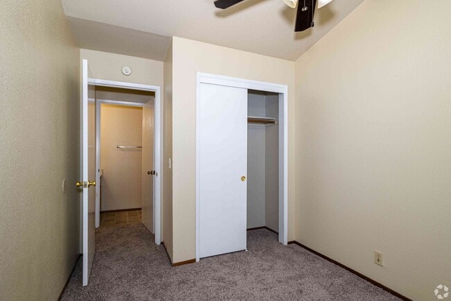 Foothill Manor Townhomes