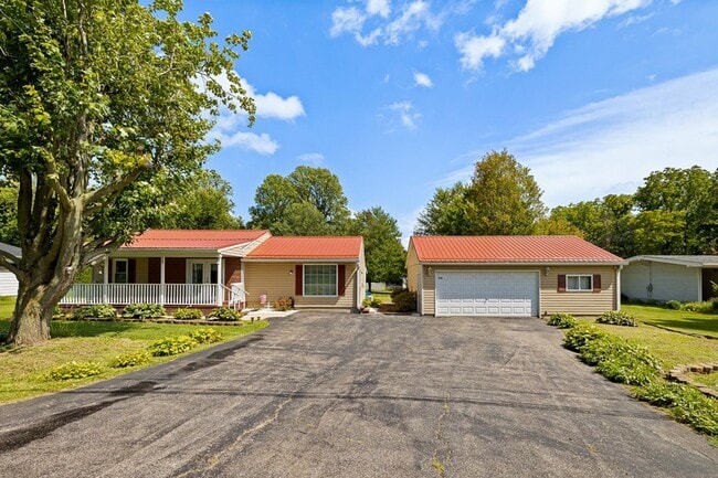 Building Photo - Cute ranch, all Electric in Madison Schools Rental