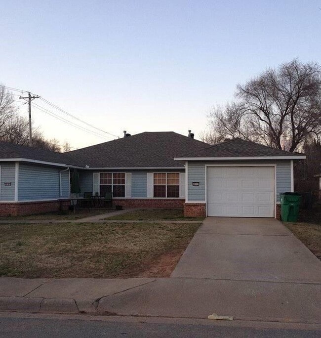 Building Photo - 2010 Sycamore Pl Rental