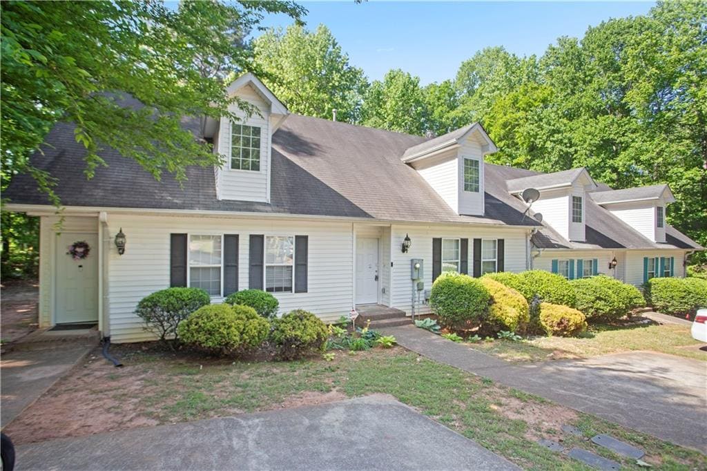 Photo - 6712 Lakewood Dr