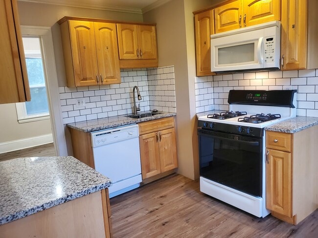 401 Morgan Ave N Unit Floor 1