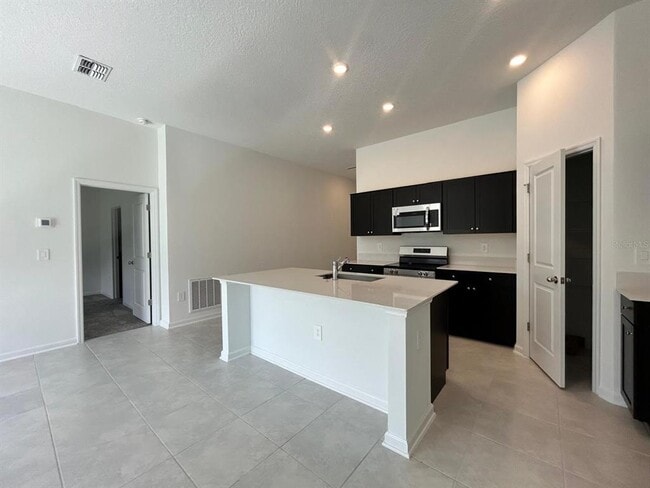 318 Lawson Ave