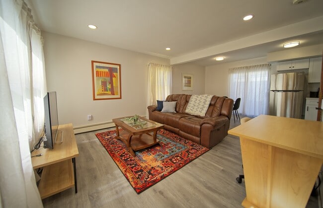 Photo - 457 Jackson Ave Unit 1