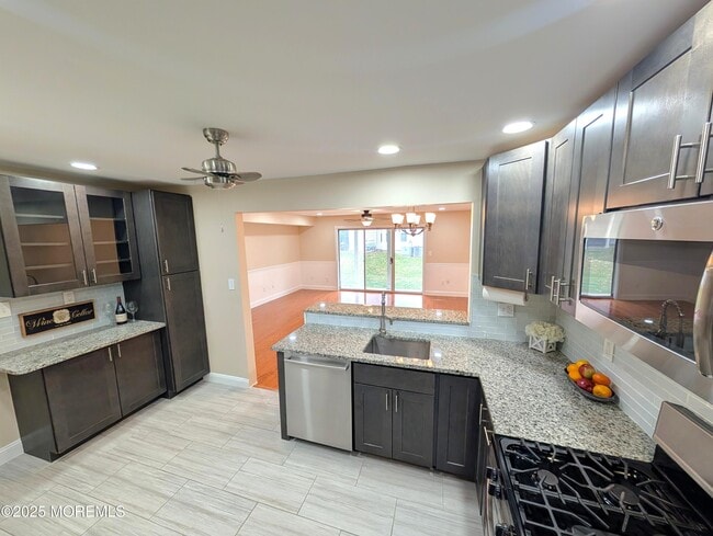 Photo - 177 Tulip Ln