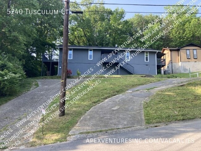 Photo - 5240 Tusculum Ct