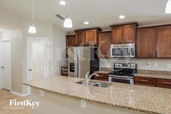 Photo - 1889 High Prairie Ln