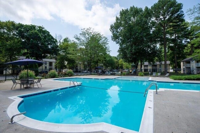 Piscina - Monarch Crossing