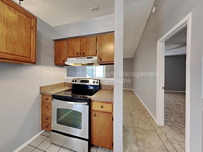 Photo - 3240 Butterfield St