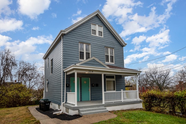 Photo - 554 Hickory St Unidad B