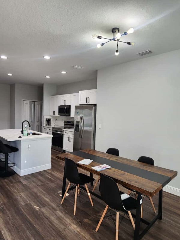 Photo - 817 Seabold Ave NW