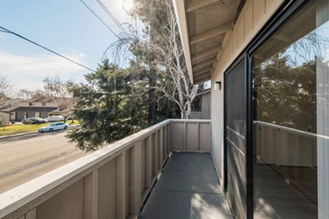 Manteca Golf and Tennis Villas