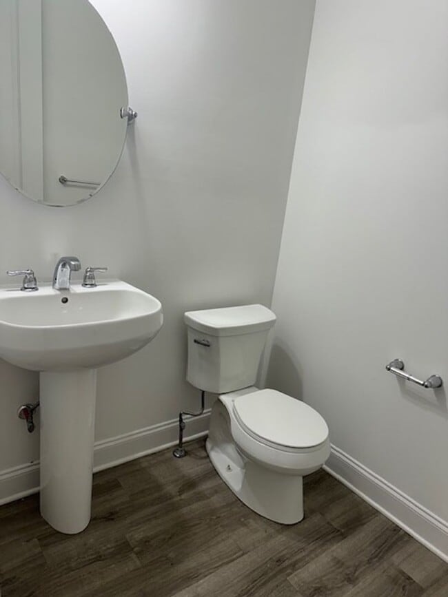 Photo - 205 Hoke Farm Way