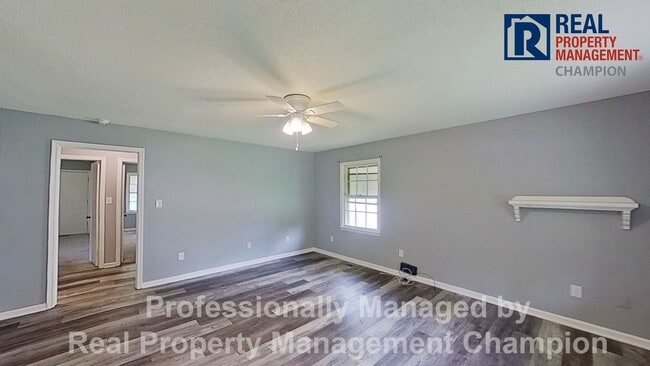 Photo - Charming 2 BD/1 BA Bungalow with Fenced Ba...