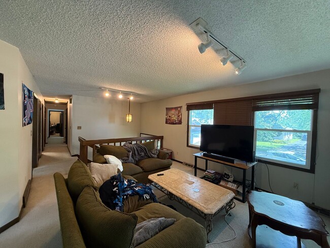 Photo - 21 Highland Dr
