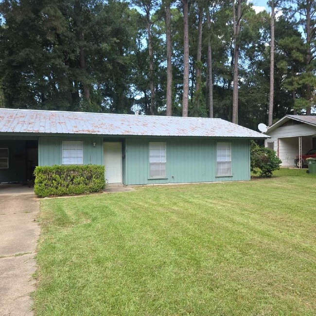 Building Photo - 302 Cartwright Dr Rental