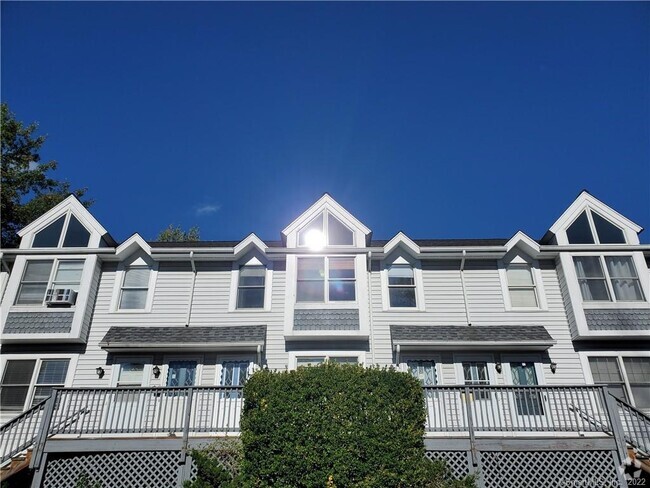 Building Photo - 34 Glenwood Ave Unit 101 Rental