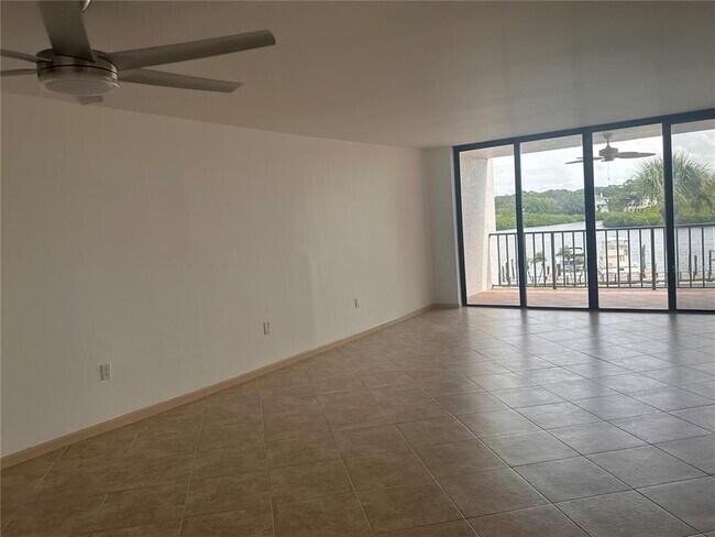 Photo - 19111 Vista Bay Dr Condo Unit 308