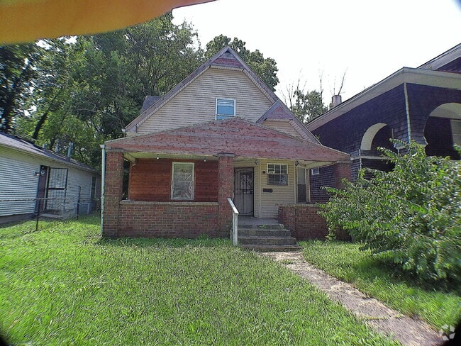 Building Photo - 1061 W 33rd St Rental