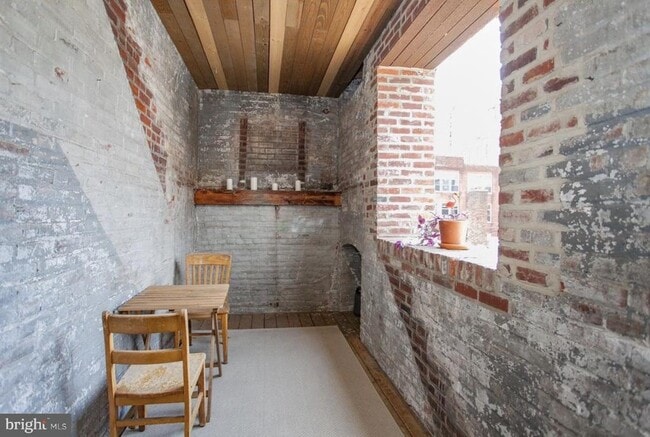 Photo - 1210 Buttonwood St Unit 203