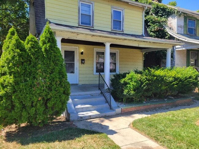 Building Photo - 1249 Wilson Dr Rental