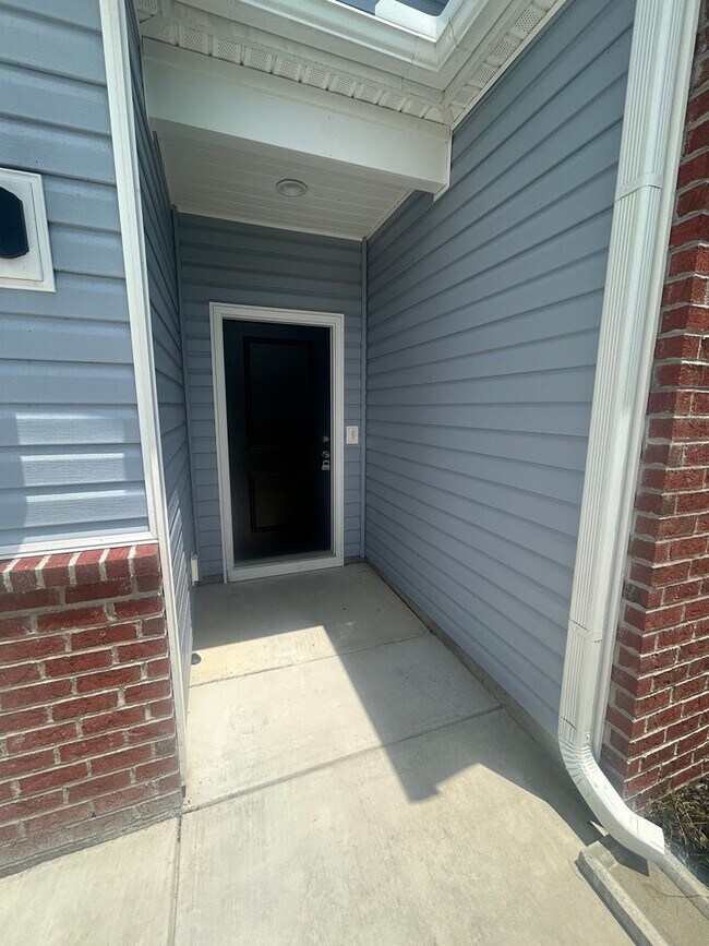 198 Hampton Park Cir