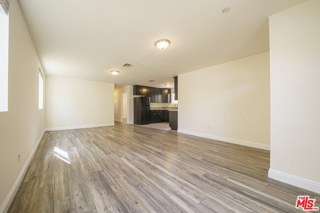 Photo - 154 E 84th Pl Unit 154