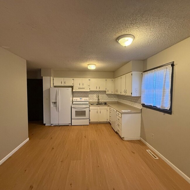 Photo - 2 Bedroom Home with unfinished Basement In SE Springfield