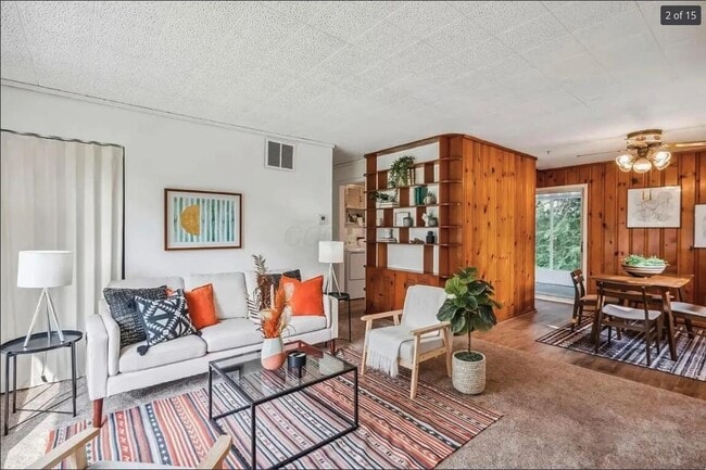 Photo - 1644 Eastbrook Dr S