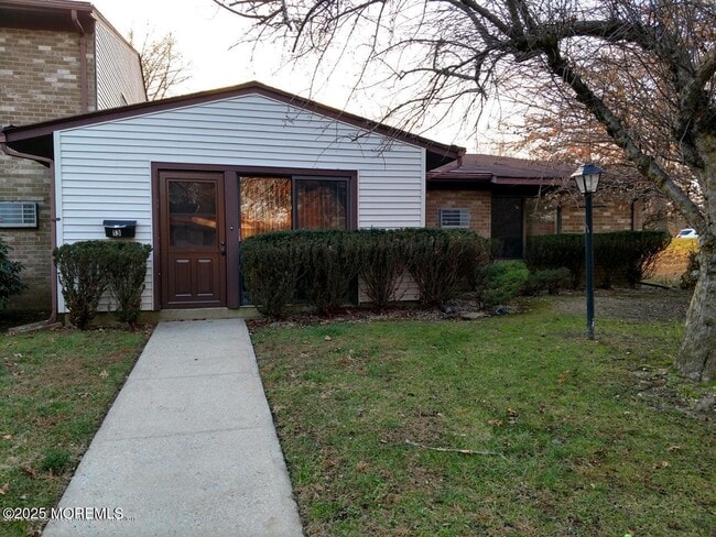 Photo - 137 Amberly Dr