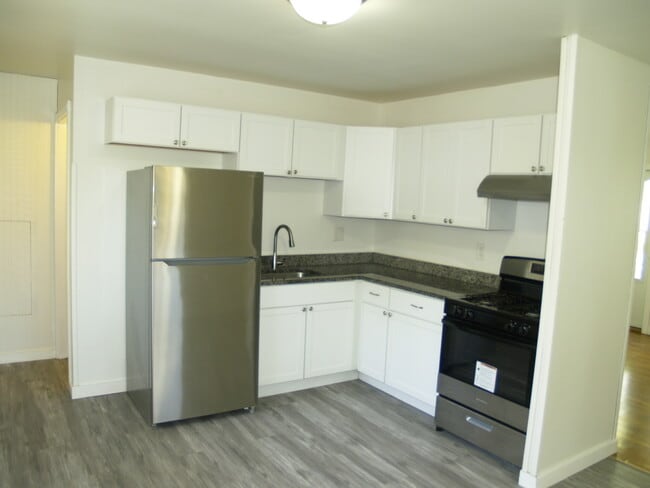 Photo - 22431 Strassburg Ave