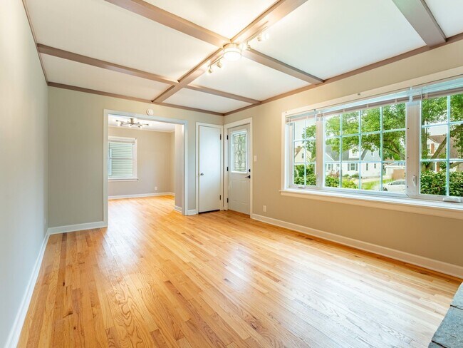5368 Otto Pl