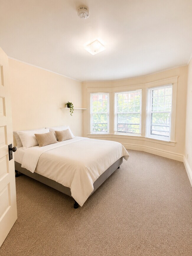 Upstairs Bedroom - 518 Monroe St