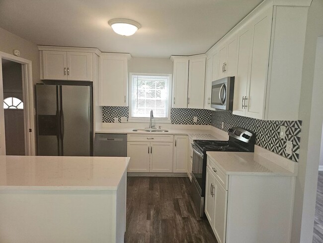 Photo - 6901 Cove Creek Dr House